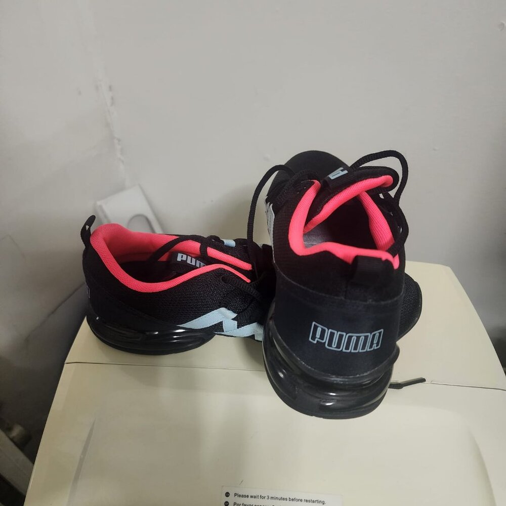 Puma - Picture 3 of 3